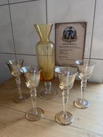 Glasvase mit 4 Likörgläsern in bernsteinfarben, 5-teilig