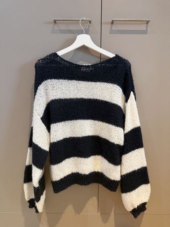 GESTREIFTER STRICKPULLOVER