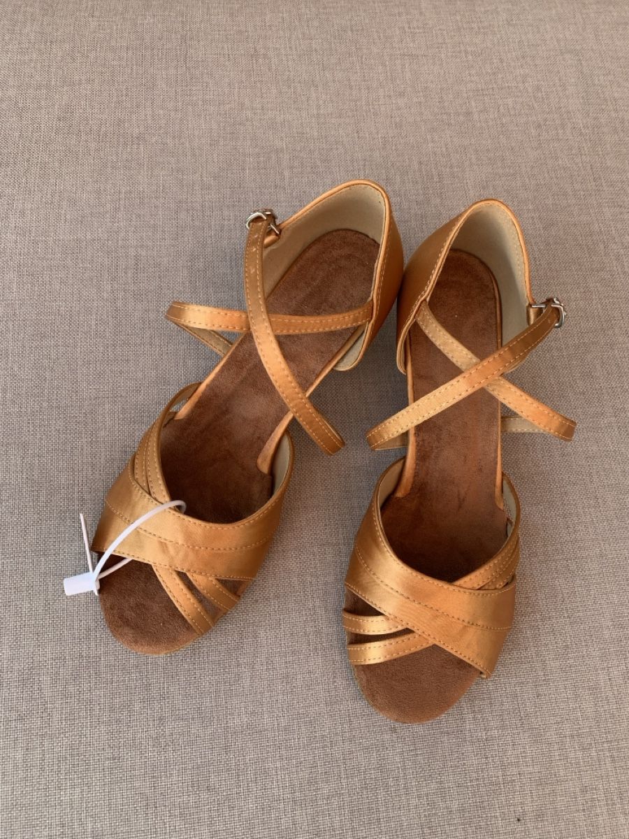Scarpe da donna: Tanzschuhe Grösse 36.5/37.5 – Nuovo e nell'imballaggio originale da Hochdorf venduto da Blume007 1