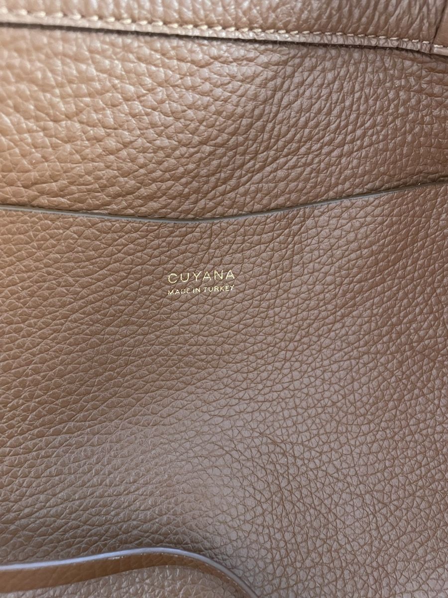Sacs femmes: Cuyana Easy Tote Small – D'occasion à Basel par was_llf7 6