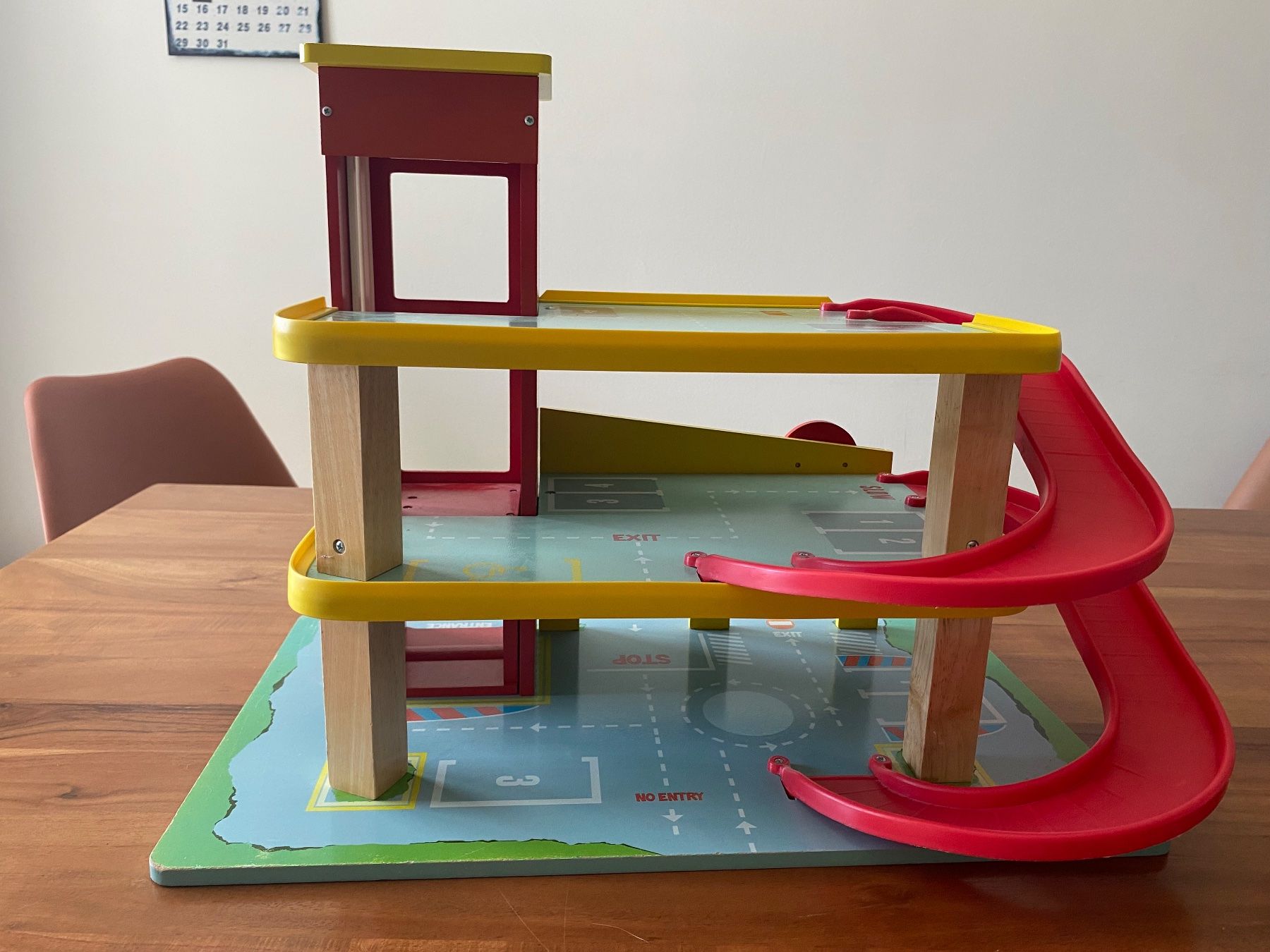 Jouets: Garage Holz Kinder – D'occasion à Zürich par ter_6v82 1