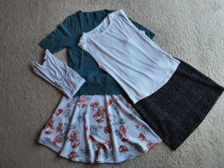 Sommer Paket: 4 Damenkleider Gr. S
