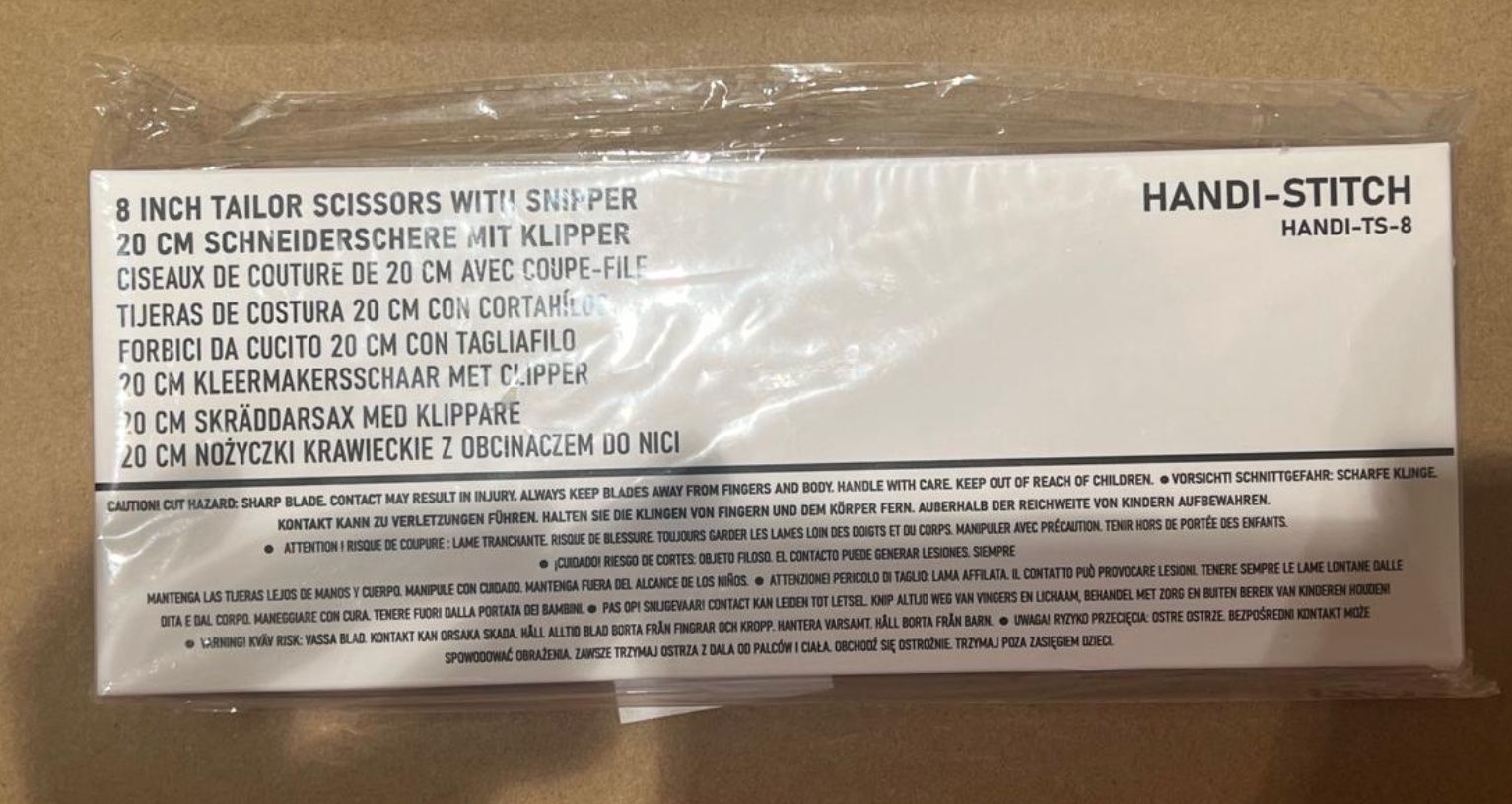 Tutti gli attrezzi: Brand new sewing kit + fabric scissors! – Nuovo e nell'imballaggio originale da Zürich venduto da yan_h6r5 4