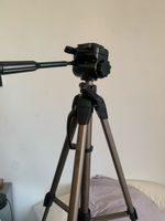 Stativ Hama mit Neigekopf schwarz/aluminium guter Zustand