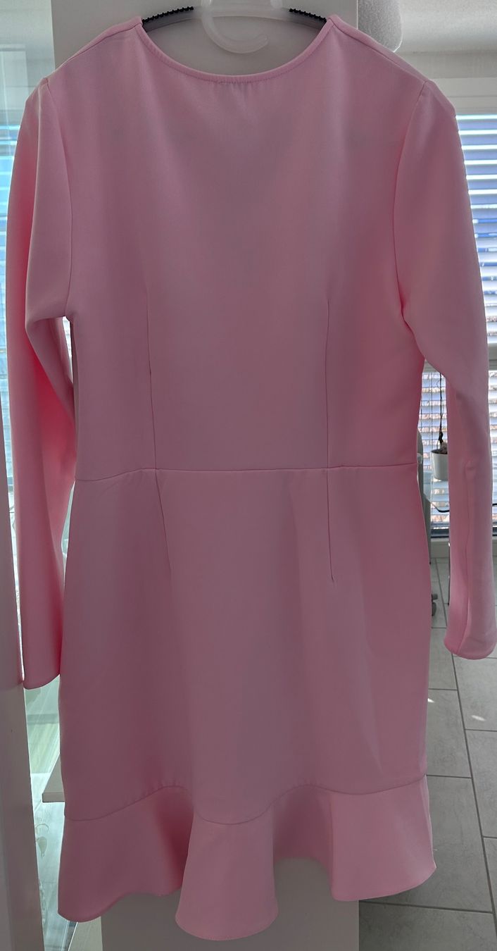 Robes: River Island Kleid Rosa – Neuf (Voir description) à Freienbach par mar_rvc6 1