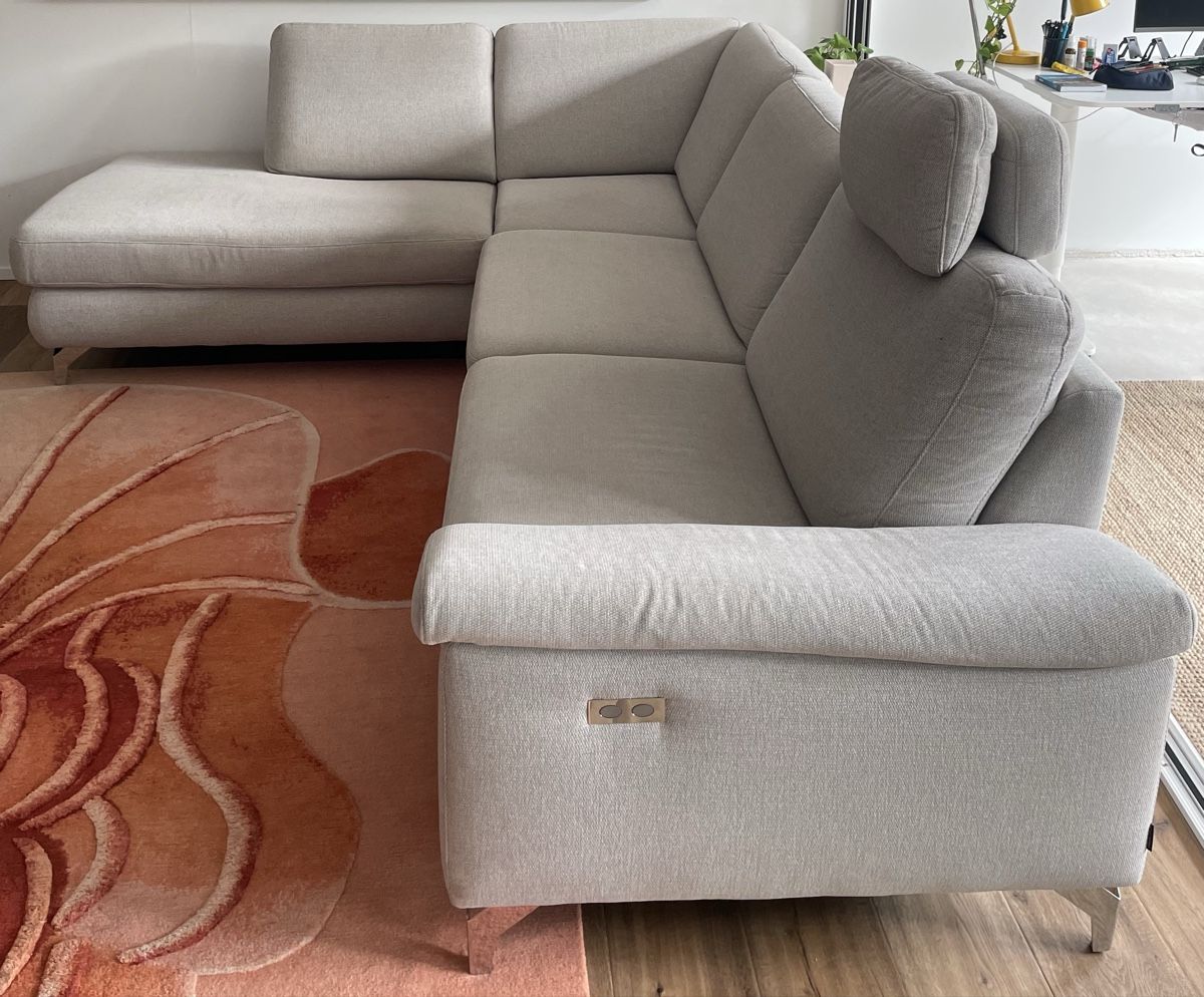Sofas: Corner Sofa with Electric Recliner Function Light Grey – D'occasion à Thalwil par agg_9656 1