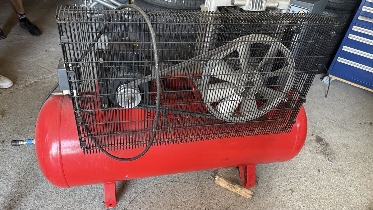 Amex Kompressoren: AMEX Kompressor 200 liter – Gebraucht aus kottwil von kolino 2