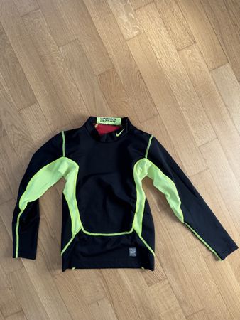 Nike Pro Combat Dri-FIT Max, Taille M (10-12ans)
