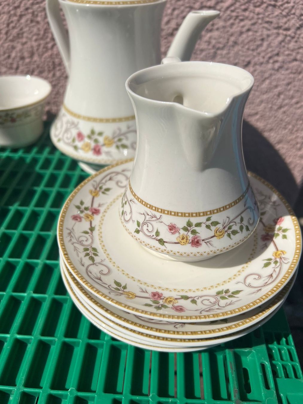 Set di piatti: Kaffee-/Teeservice 15-teilig – Usato da Egg b. Zürich venduto da Brocki_Insel_Egg 3