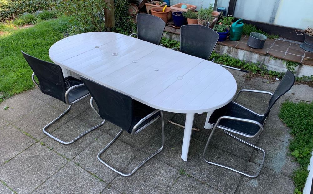 Gartentisch weiss Plastik inkl. 5 Stühle Kaufen auf Ricardo