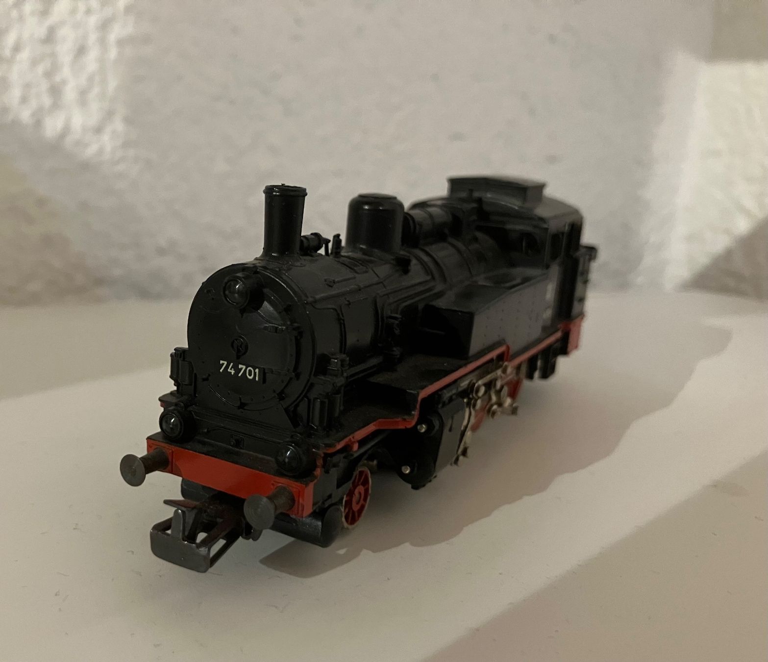 Märklin Modellini di ferrovie: Dampflok DB 74701 Märklin H0 – Usato da Schlieren venduto da mvm01