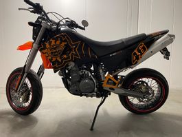 KTM LC4 &40 Supermoto, Jg. 2005, anfangs Jahr vorgeführt