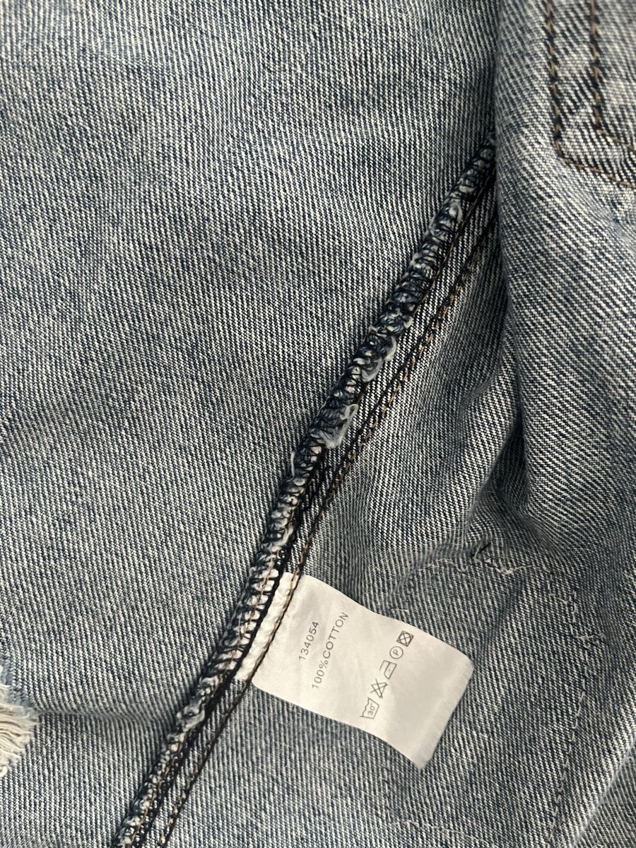 Vestes: Jeansjacke mit Aufnähern Grösse L – Neuf (Voir description) à Olten par sae_82z2 5