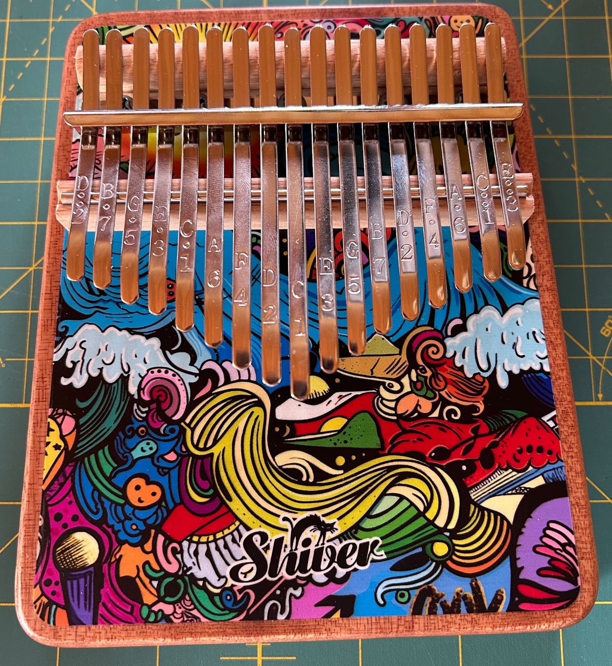 Strumenti musicali: Kalimba 17 lames de la marque Shiver – Nuovo e nell'imballaggio originale da Bouveret venduto da sev_qj7l 1