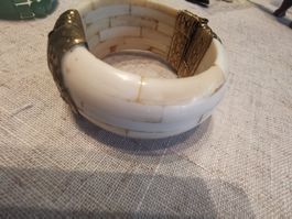 SCH. ÜPPIGER VINTAGE  BEIN ARMREIF M. MESSING