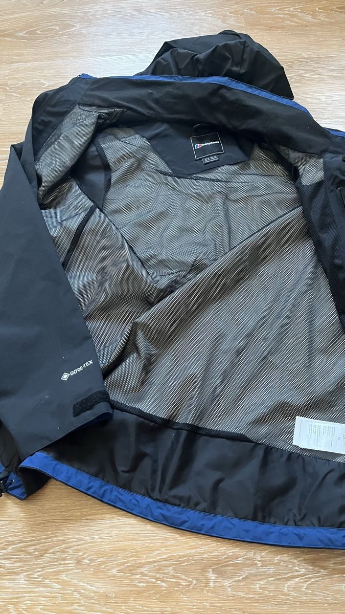 Berghaus Giacche: Regenjacke – Usato da Kappel SO venduto da teiger83 3
