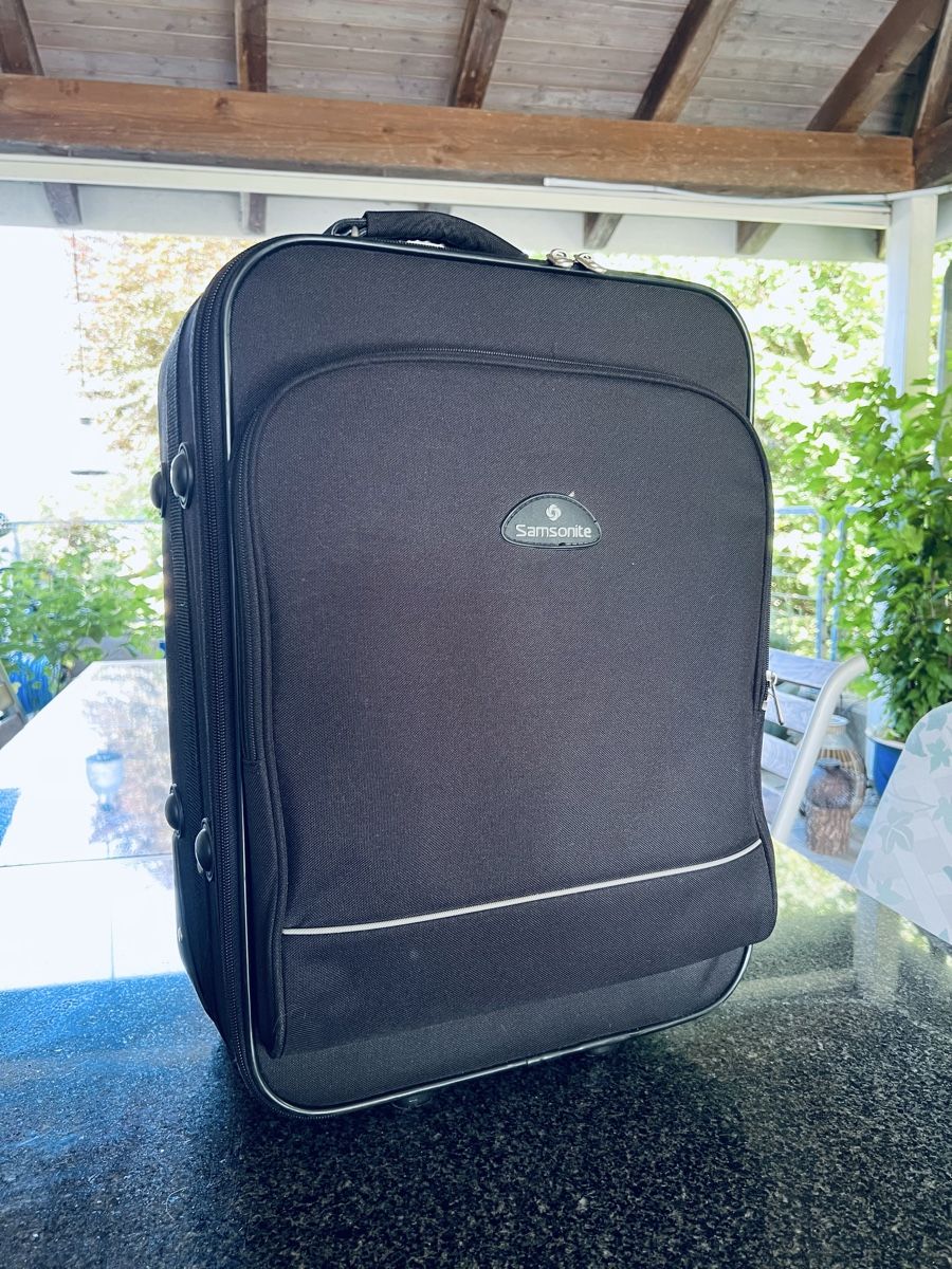 Samsonite Reisekoffer: Samsonite Koffer schwarz Rollkoffer Handgepäck – Gebraucht aus Pieterlen von Mambo2006