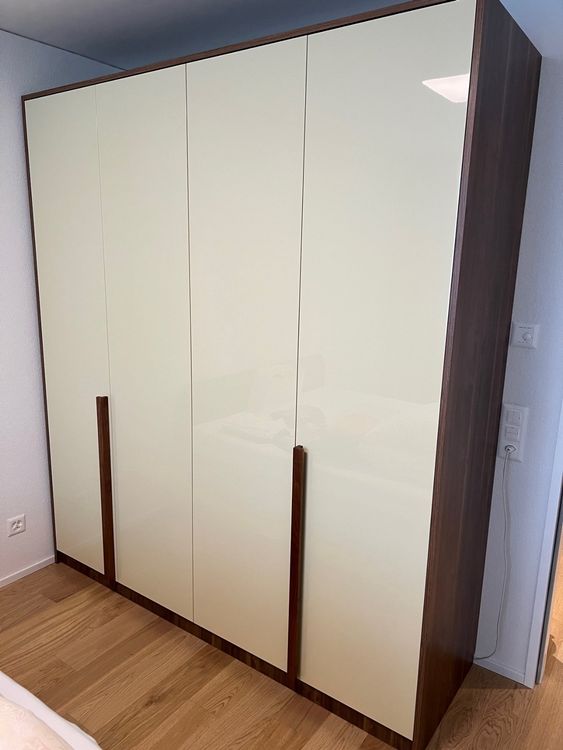 Kleiderschrank vom Schreiner Nussbaum Furnier (Team 7 Optik) Kaufen