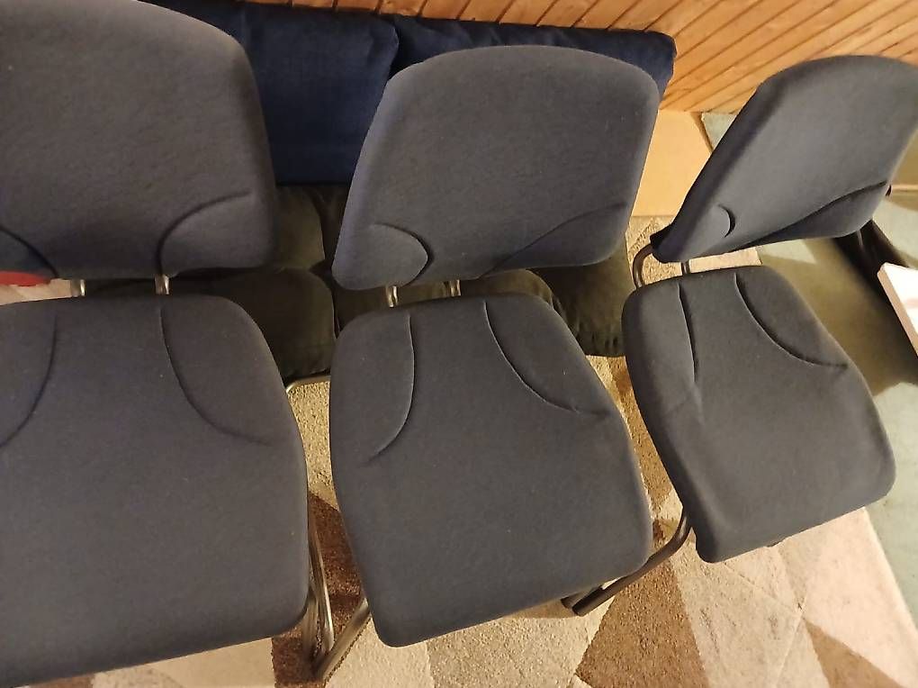Sedie: 3 Stühle zu verkaufen – Usato da Liestal venduto da Sed_r65z
