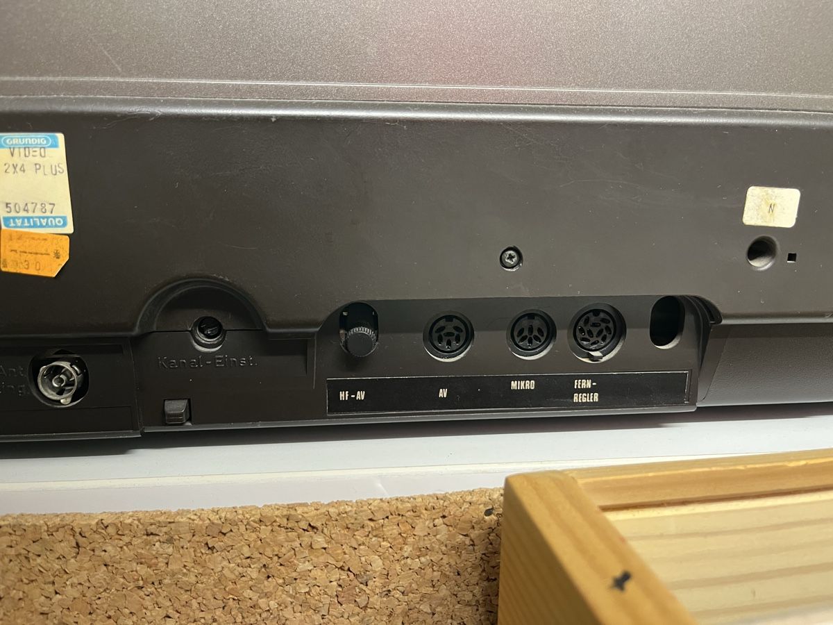 Grundig Registratori: Video 2000 - Grundig Videorekorder – Difettoso da Wädenswil venduto da a563076 2