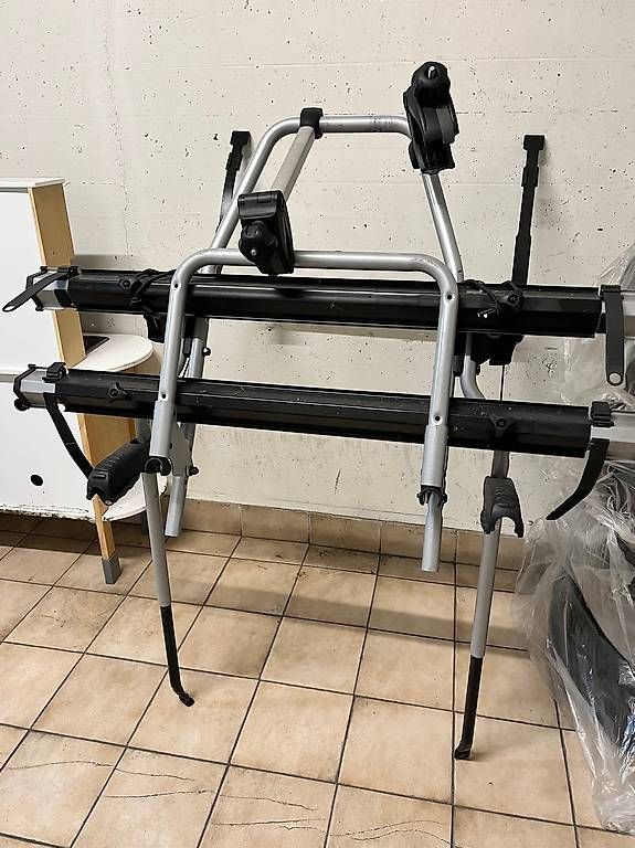 Poutres: Thule-Träger für zwei Velos, passend an Touran – D'occasion à Näfels par LaBabsi65 3