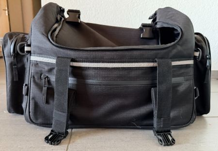 Motorrad Tasche AGM für Sissybar mit Regenüberzug
