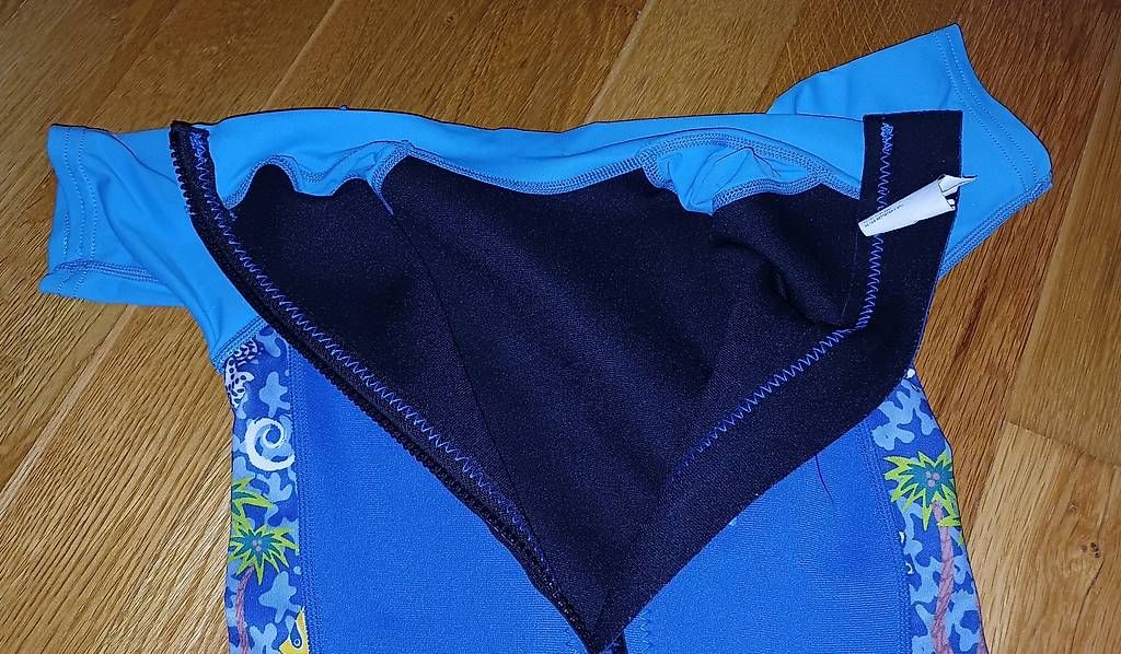 Tauchanzüge: Size 6j. Neoprenanzug – Gebraucht aus Hallwil von Ursina83 3