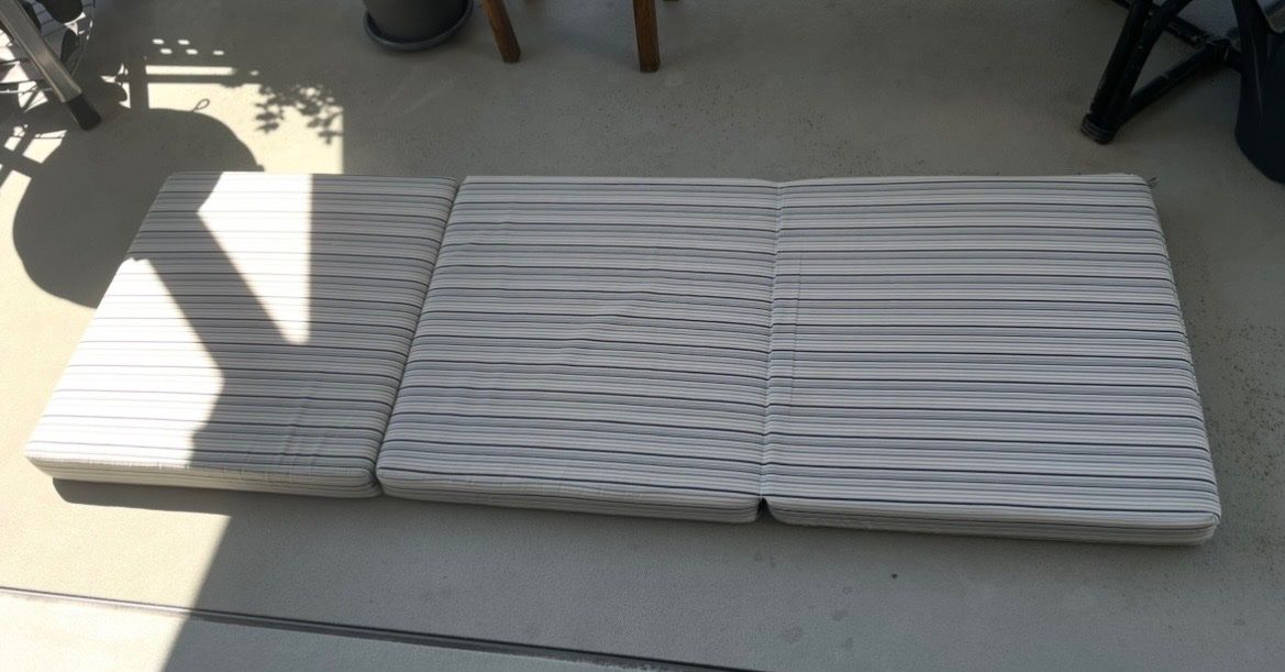 Matelas: Matratze klappbar (Faltmatratze) – D'occasion à Rüfenacht BE par lavok 3