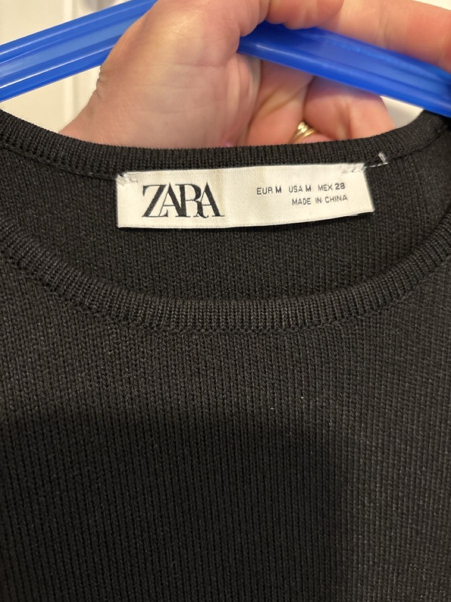 Zara Top: Gilet Zara – Usato da Epalinges venduto da Has_yhj9 2
