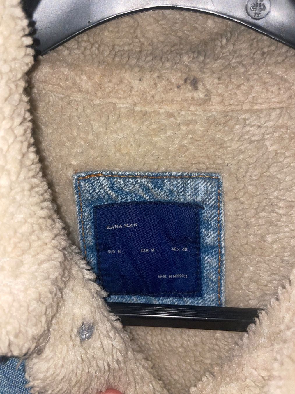 Zara Jacken: Jeansjacke – Neu (gemäss Beschreibung) aus Derendingen von ivanvero19 2