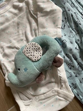 Neues Baby Set Gr. 50/56 m. Elefäntli