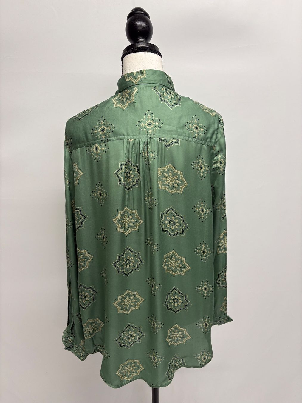 Camicette: Swildens grüne Bluse mit Muster 38 Viskose Boho – Nuovo (secondo la descrizione) da Regensdorf venduto da secondchancefashion 3
