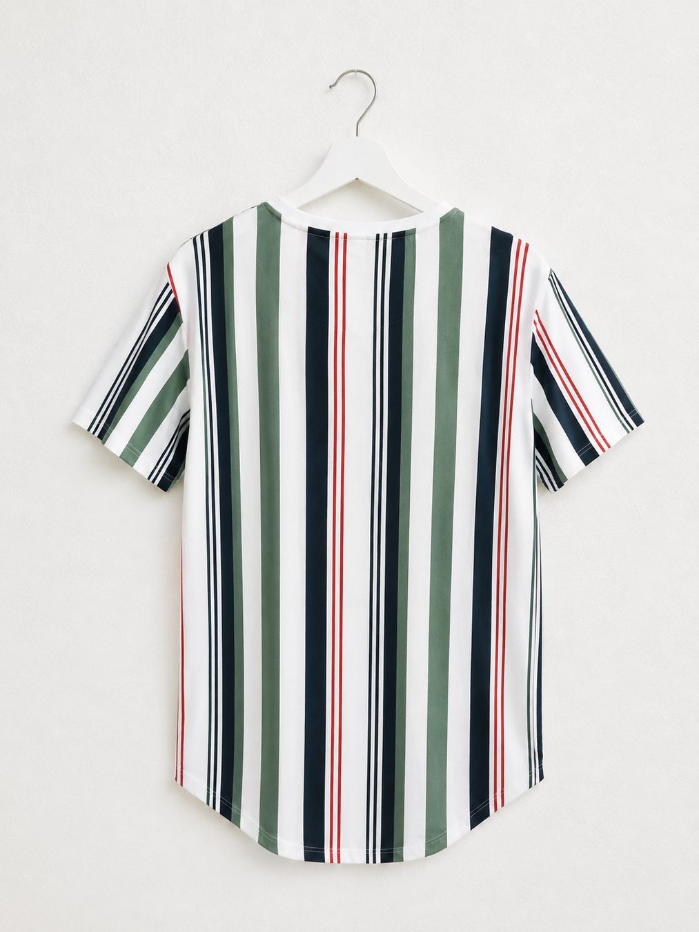 Siksilk T-shirt: Siksilk T-Shirt – Usato da Oppligen venduto da DUKE_390 1