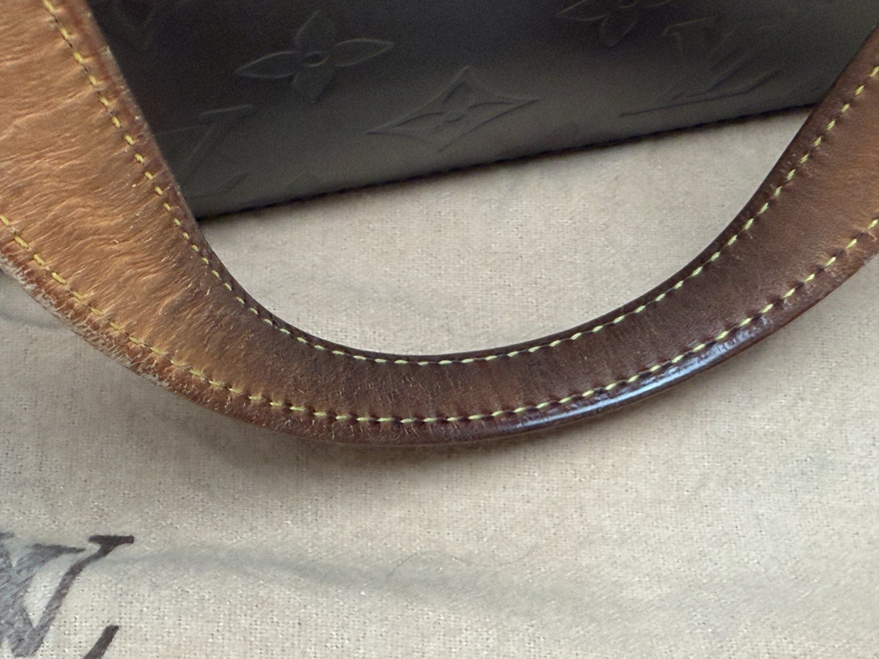 Louis Vuitton Borse da donna: Classique Louis Vuitton Mat Shelton - Gray Monogram Glace – Usato da Genève venduto da rosebud635 7
