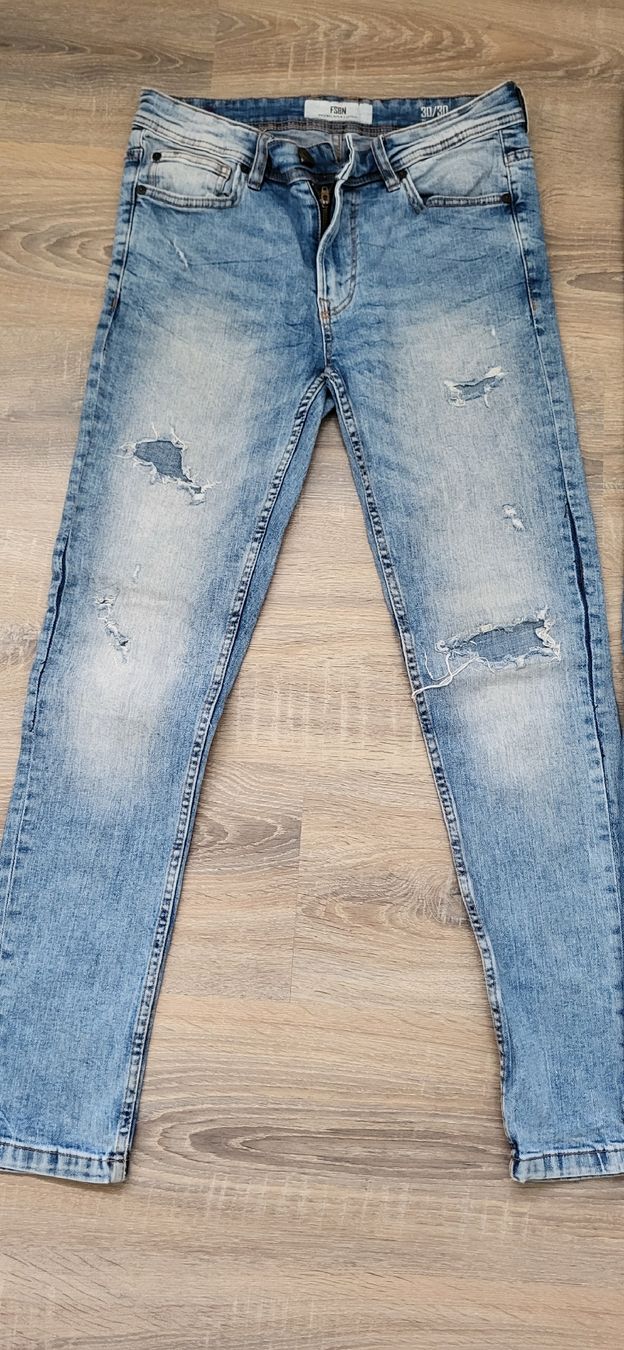 Jeans: 2 jeans 38-40 bleus (30/30) – Usato da Plagne venduto da pnz75 2