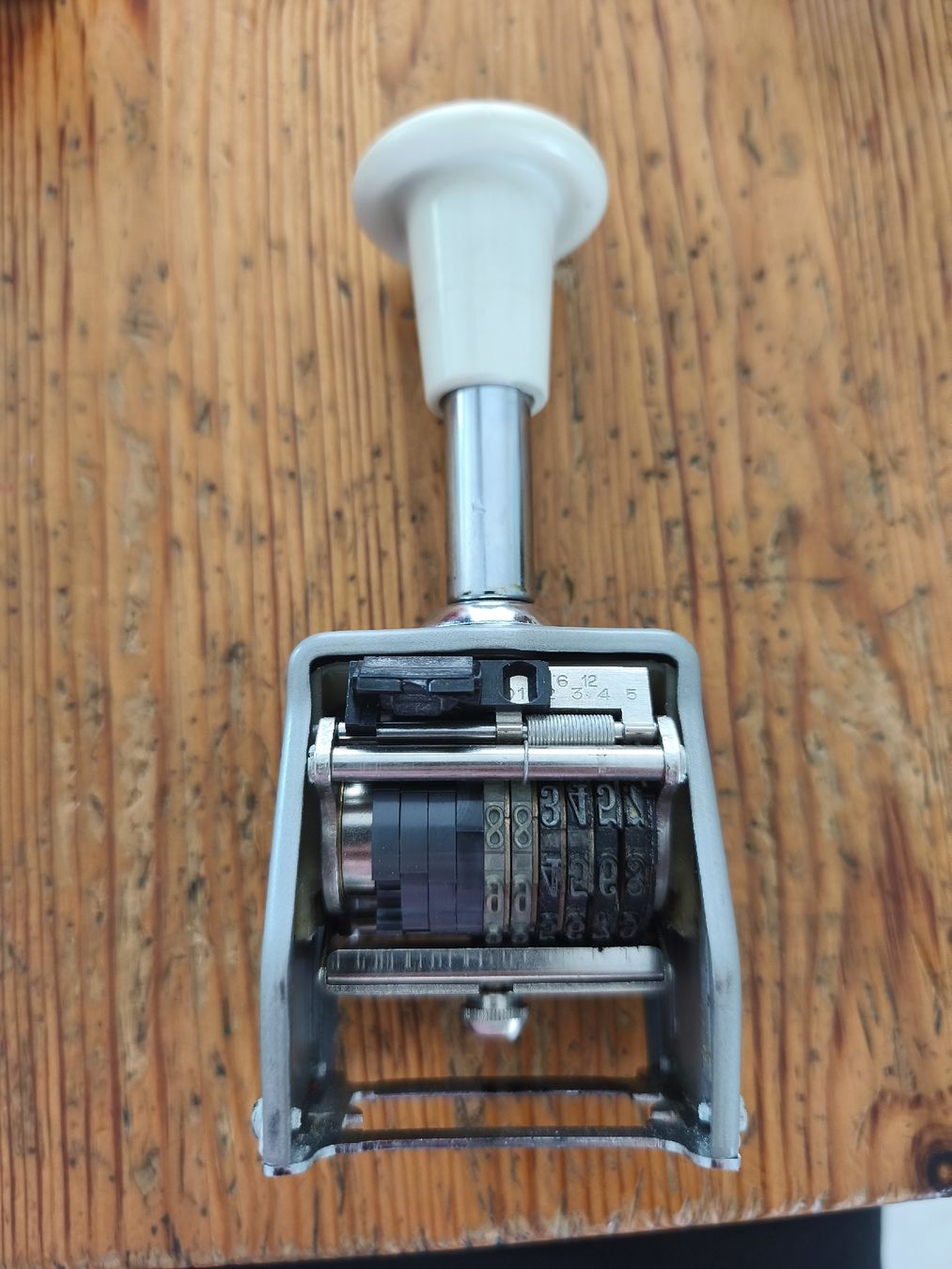 Messen: Machine à numérer Rexel vintage 5 1/2 avec boîte/accessoire – Gebraucht aus Fontaines NE von Onibaku 3