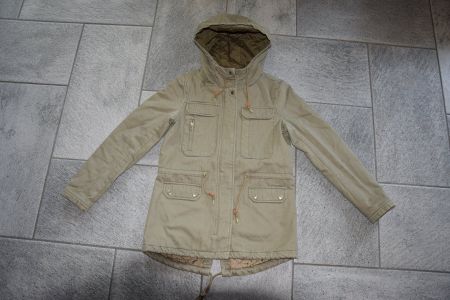 Parka Jacke gr. 36 (S) olivegrün, leicht gesteppt