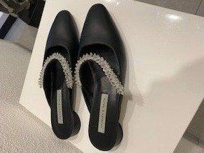 Scarpe da donna: Mules mit Perlen Riemchen Schwarz mit Rund Absätzen – Usato da Zürich venduto da esk_6ymz 1