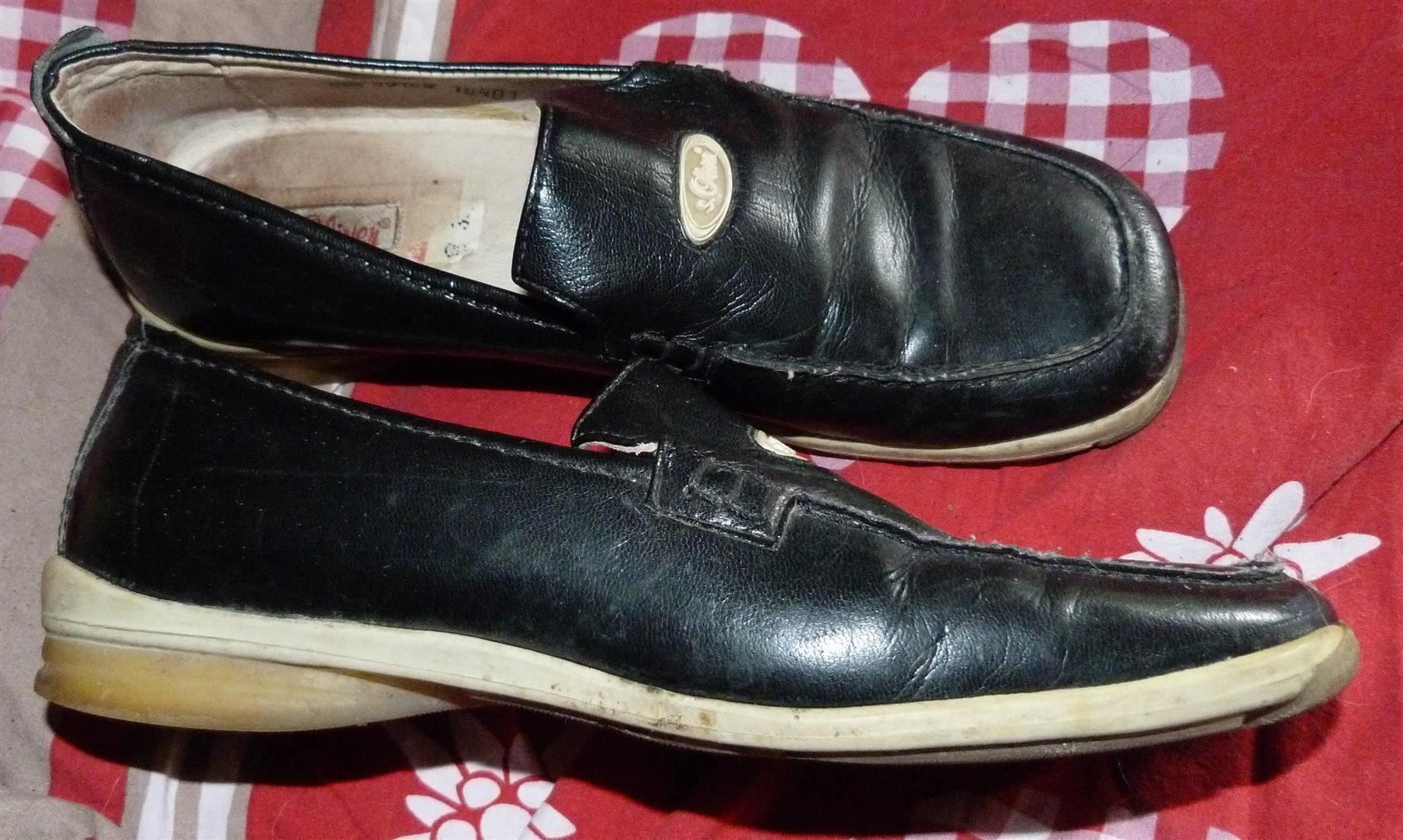 S.Oliver Scarpe da donna: Halbschuhe S.Oliver, Gr. 38, dunkelblau %% – Usato da Nunningen venduto da Fashion-Ave51 1