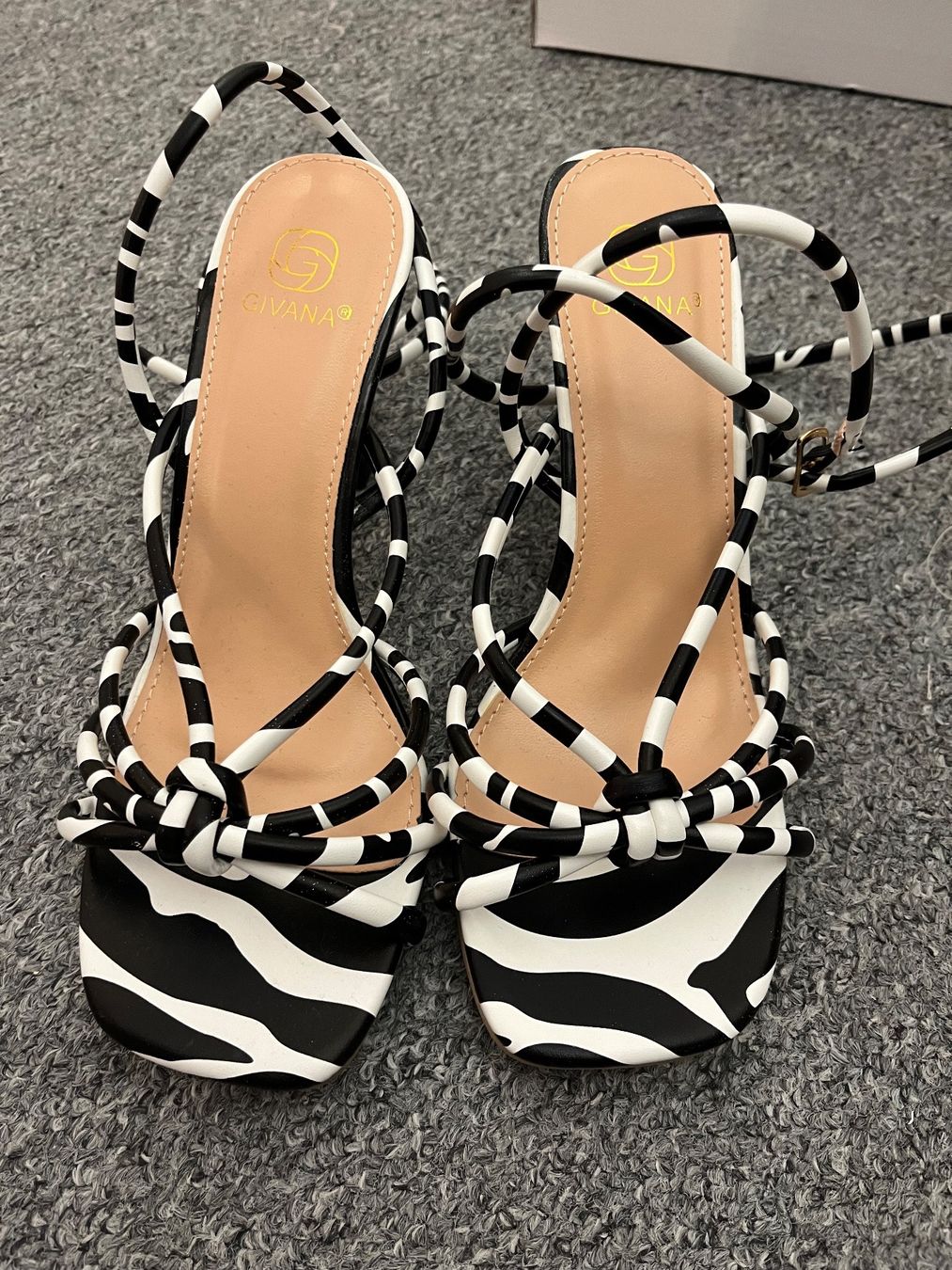 Scarpe da donna: Tolle Sandaletten Gr.37 – Nuovo (secondo la descrizione) da Altendorf venduto da Beauty_Girl83 3