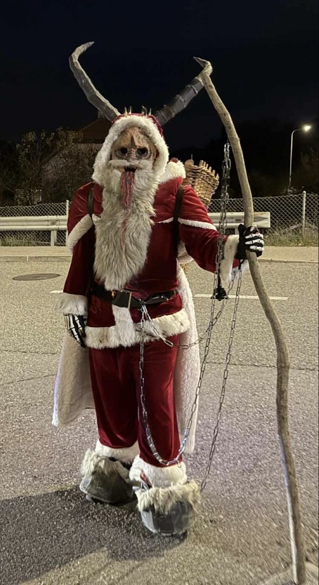 Costumi: Krampus - pere Noël – Usato da Bulle venduto da Lamontagne66
