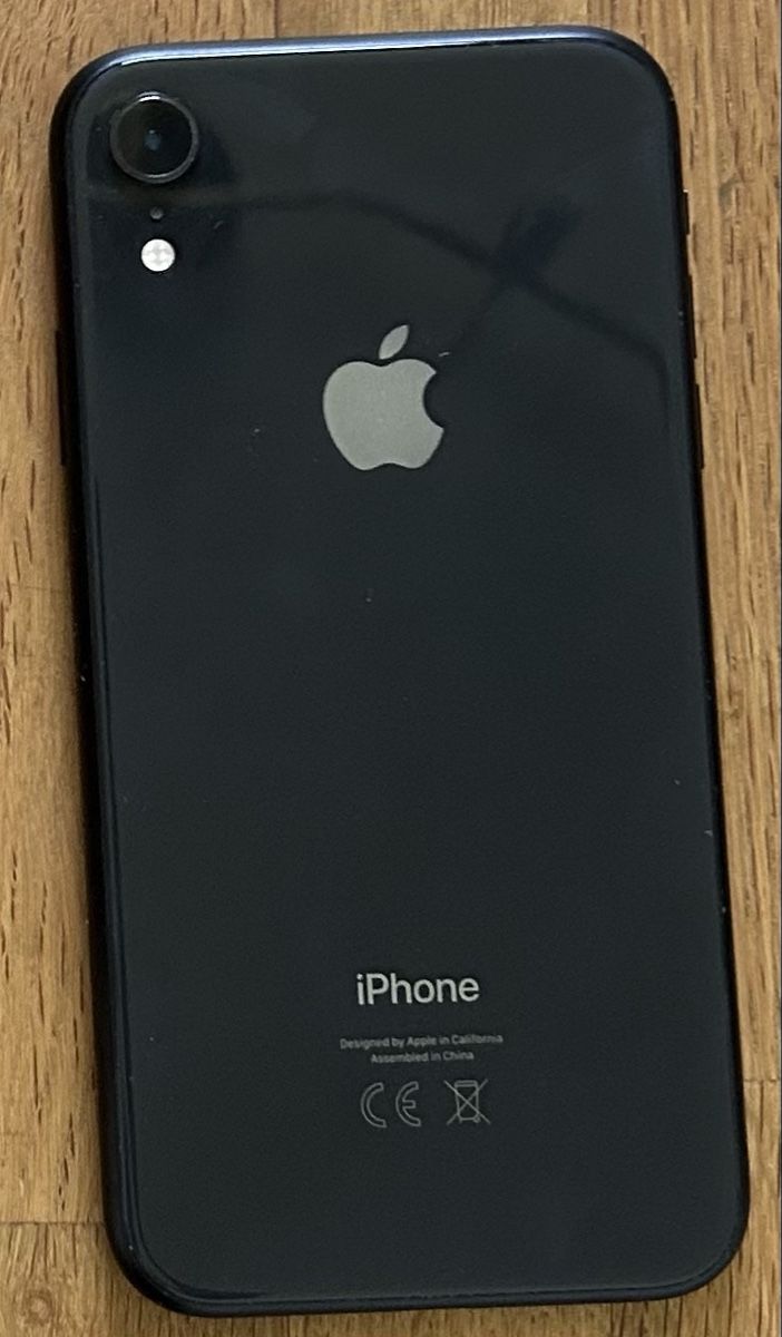 Apple Portables: iPhone XR, schwarz, 256 GB – D'occasion à Schönenbuch par Bunkerfuchs 1