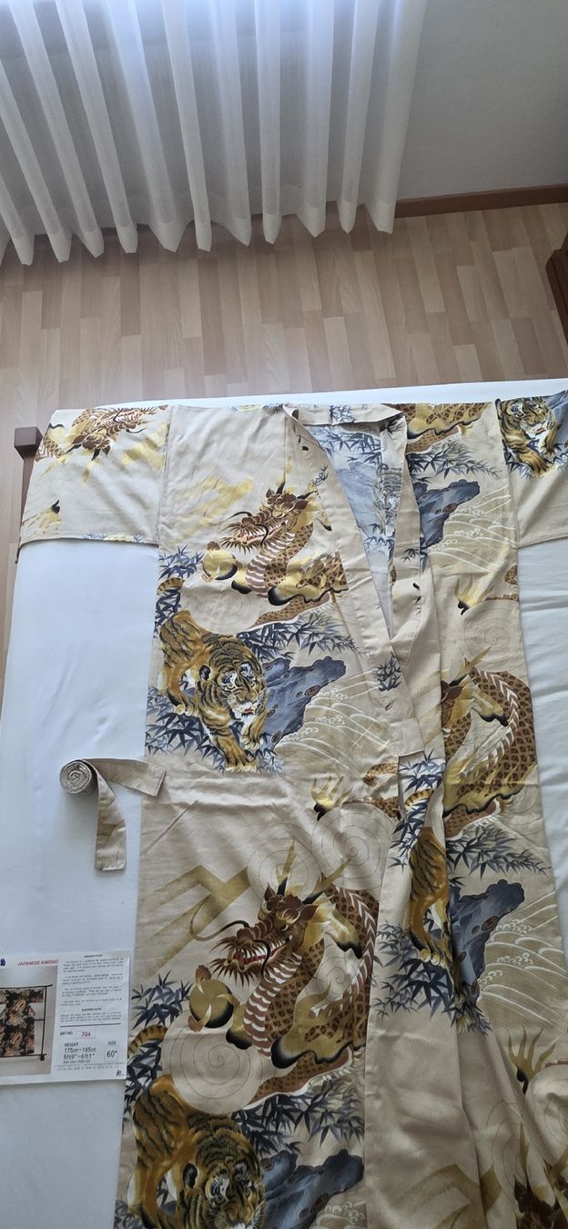 Arte internazionale: Japanischer Kimono - NEU – Nuovo (secondo la descrizione) da Flawil venduto da Heartbreaker