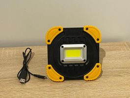 LED COB Arbeitsleuchte – Akku, USB aufladbar, neuwertig