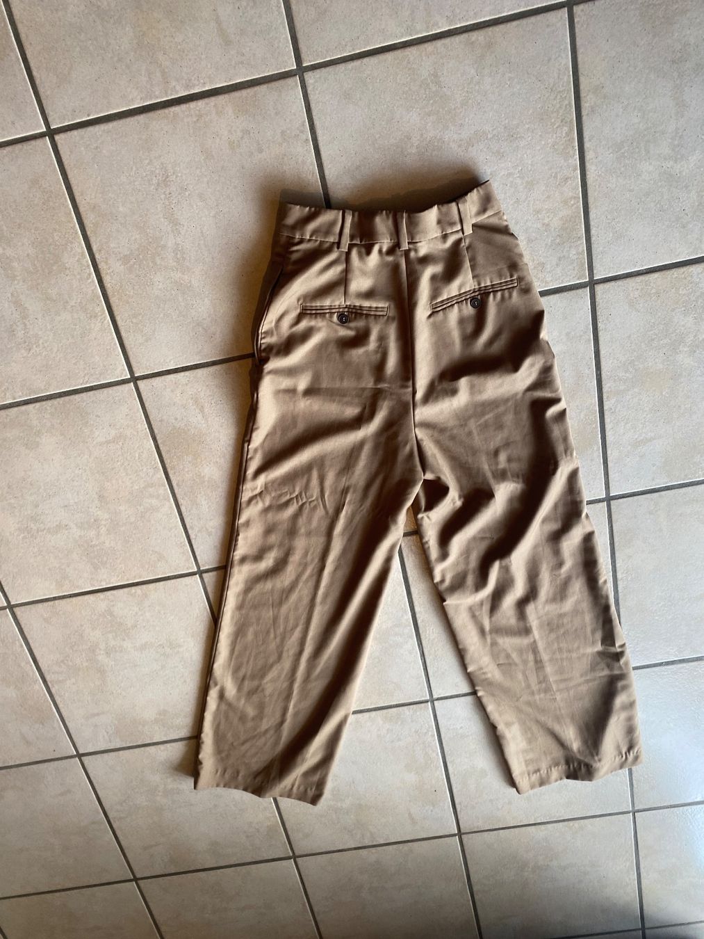 H&M Pantaloni: Pantalon 34 H&M brun clair – Usato da Orpund venduto da Mary8972 2