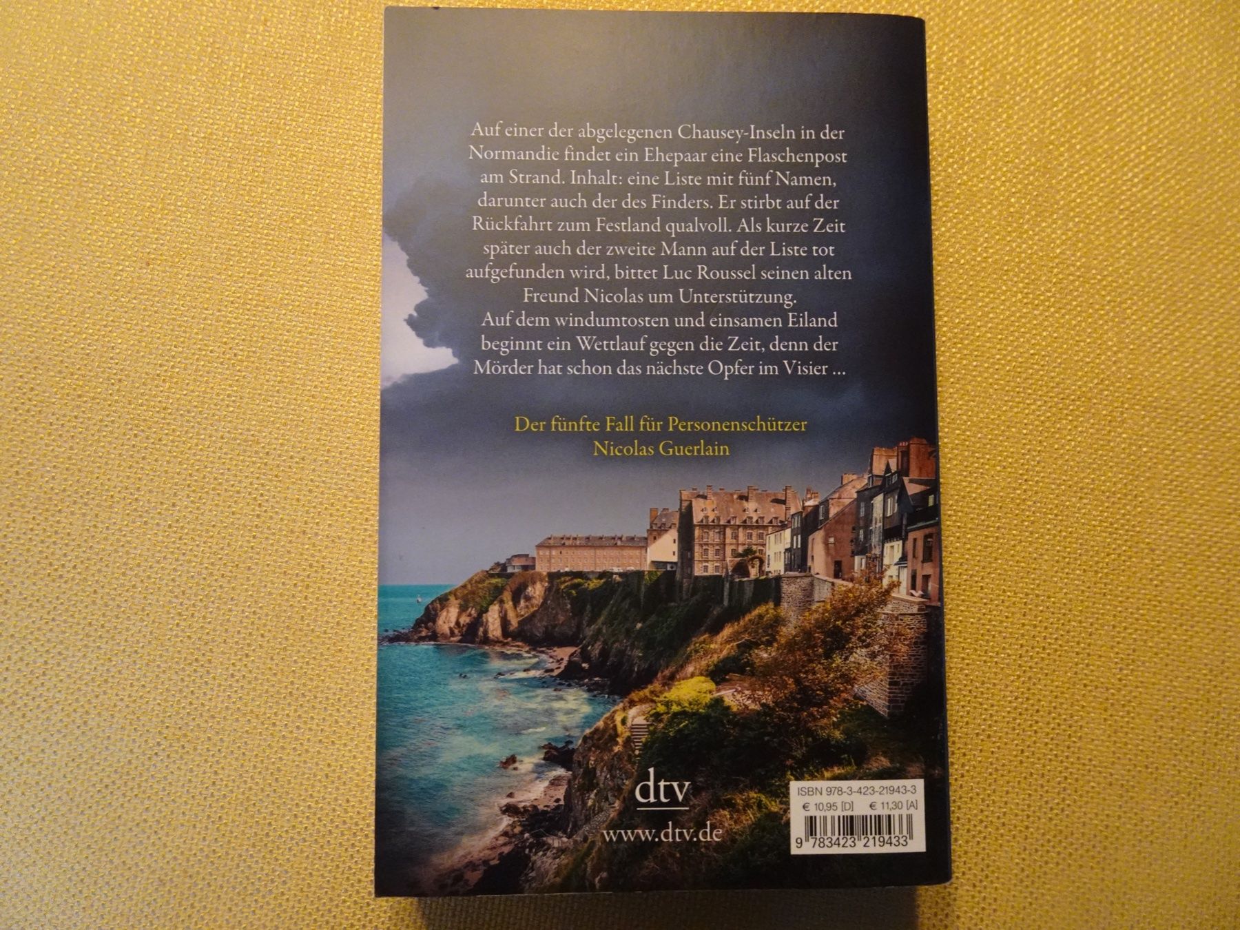 Libri: 7 Krimis von Michael CORS - Normandie – Usato da Oberweningen venduto da Gerini 5