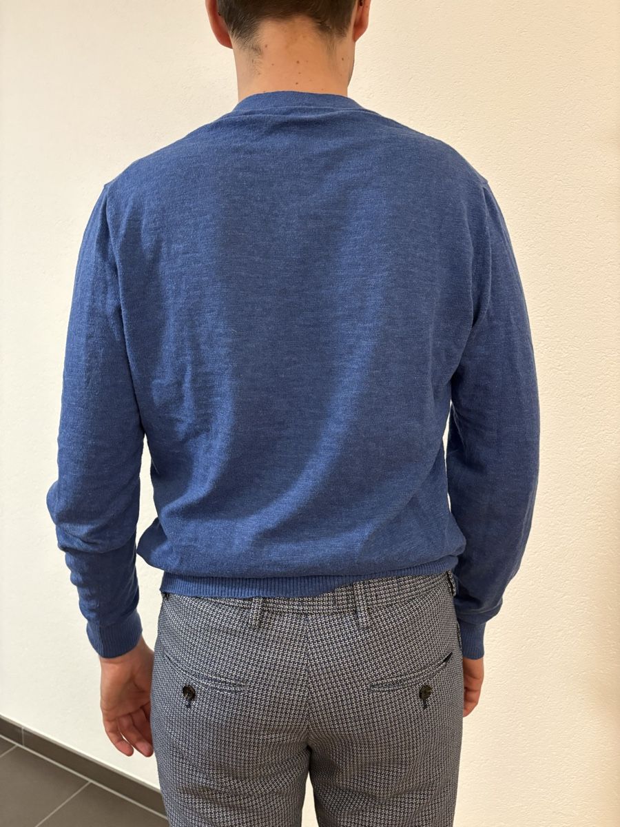 Gap Maglioni & Felpe: Top Zustand: Blauer Herren Pullover, Grösse M, V-Ausschnitt – Usato da Zürich venduto da janasza 1