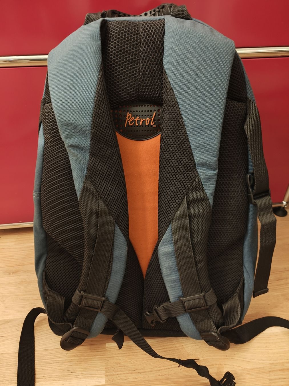 Rucksäcke: Camcorder Rucksack PMLCB-2 von "Petrol" – Gebraucht aus Basel von ricarpolis 1
