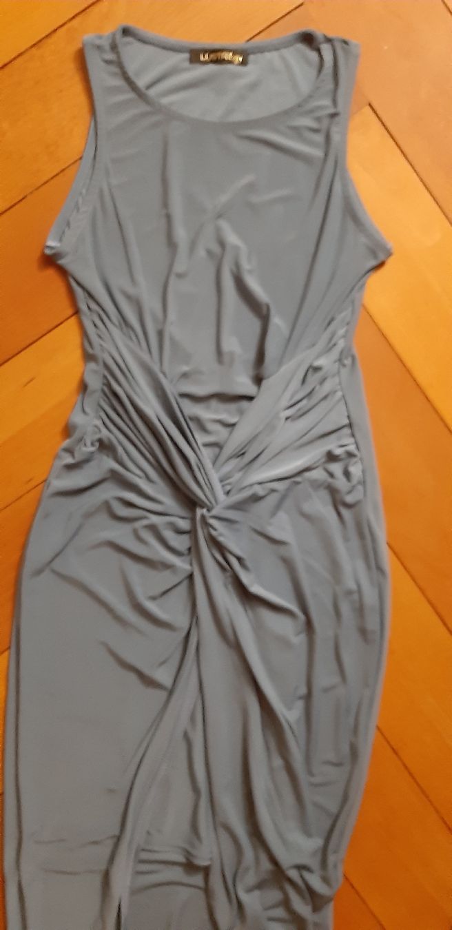 Kleider: Elegantes Kleid Gr. S – Neu und originalverpackt aus Zürich von Venecia25