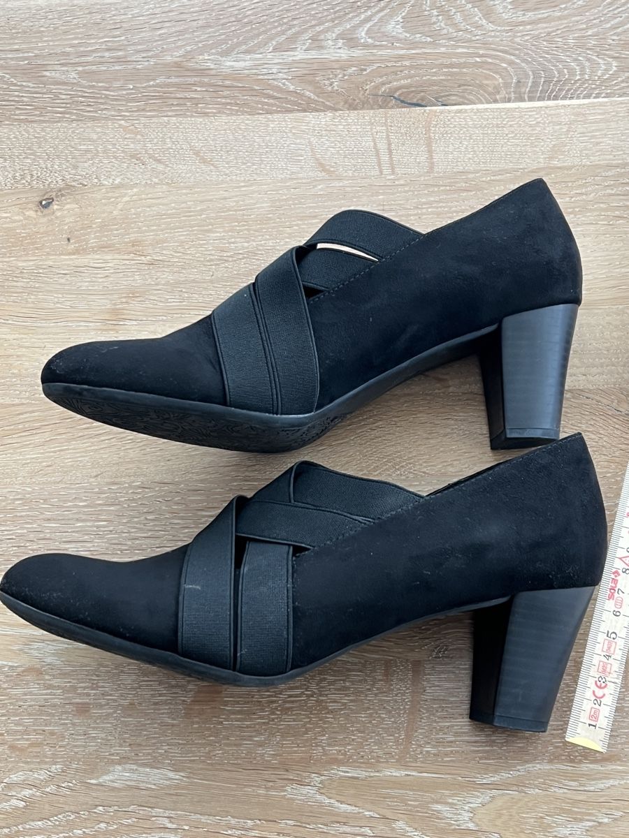 Damenschuhe: Schuh mit Absatz 7cm – Gebraucht aus Rüfenacht BE von pafl 1